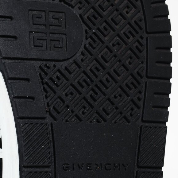 Givenchy White & Black G4 Leather Sneakers - Picture 5 of 13